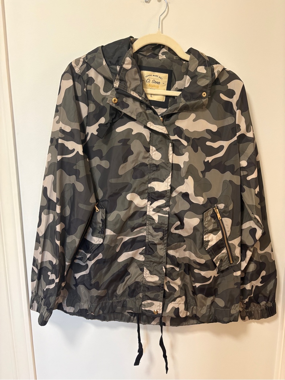 Camo jacket light weight spring fall size Large Olive Green Camouflage